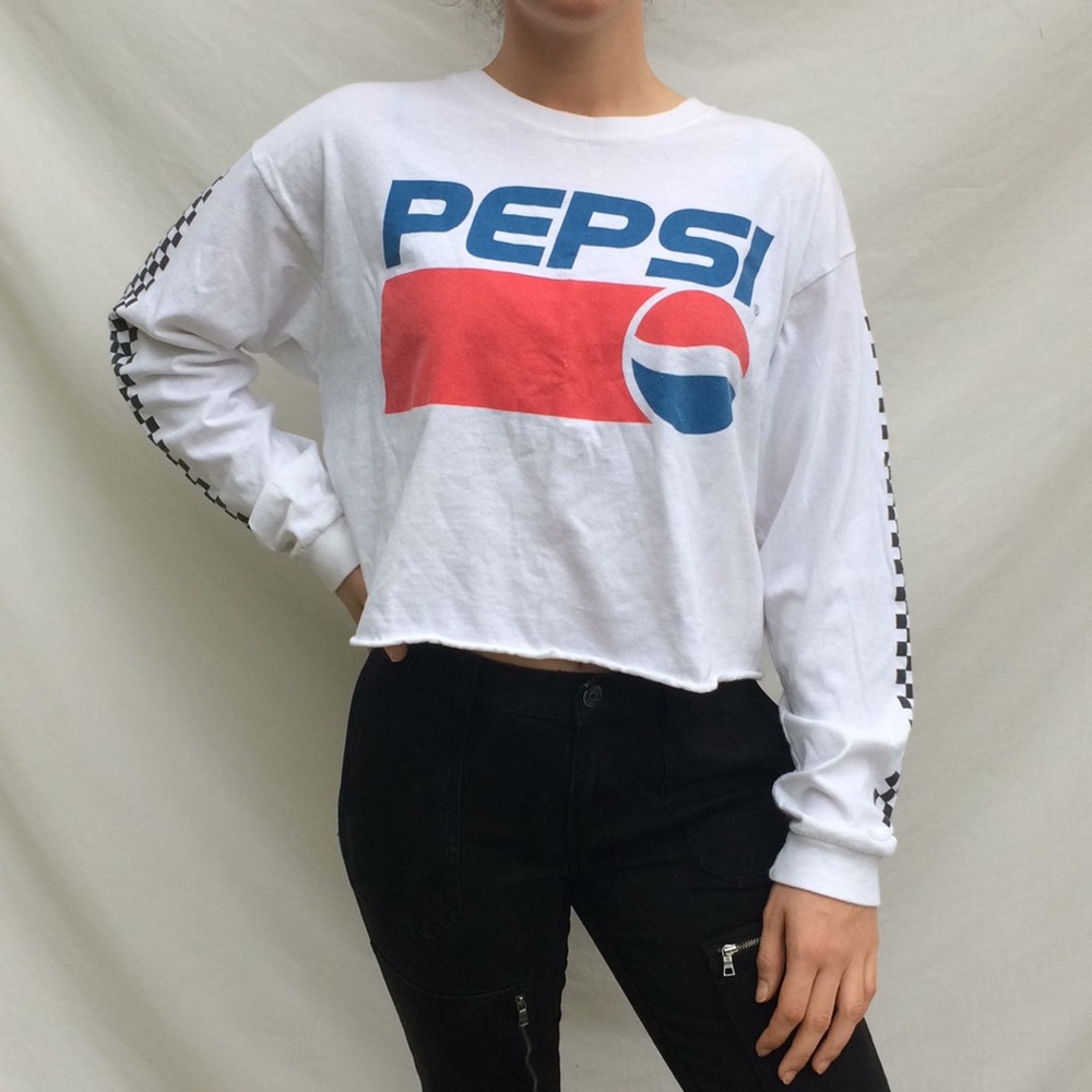 Crop top long sleeve Pepsi shirt.
